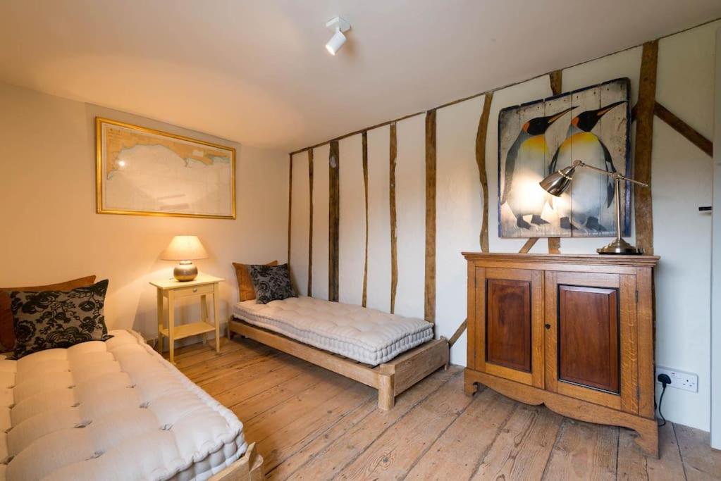 Navigation Cottage On The Historic Sea Lock Overlooking The Nature Reserve مالدون المظهر الخارجي الصورة