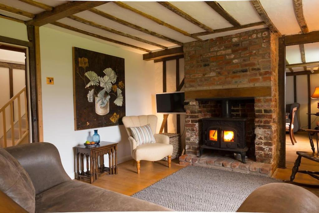 Navigation Cottage On The Historic Sea Lock Overlooking The Nature Reserve مالدون المظهر الخارجي الصورة